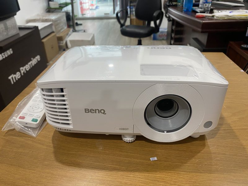 benq-mh560-4 benq mh560 4