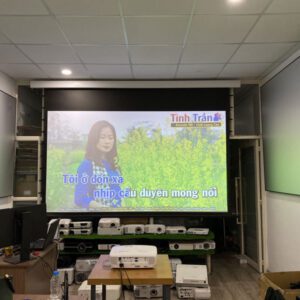 Máy chiếu gần BenQ HT2150ST Home Theater 96% REC.709 benq ht1250st 2